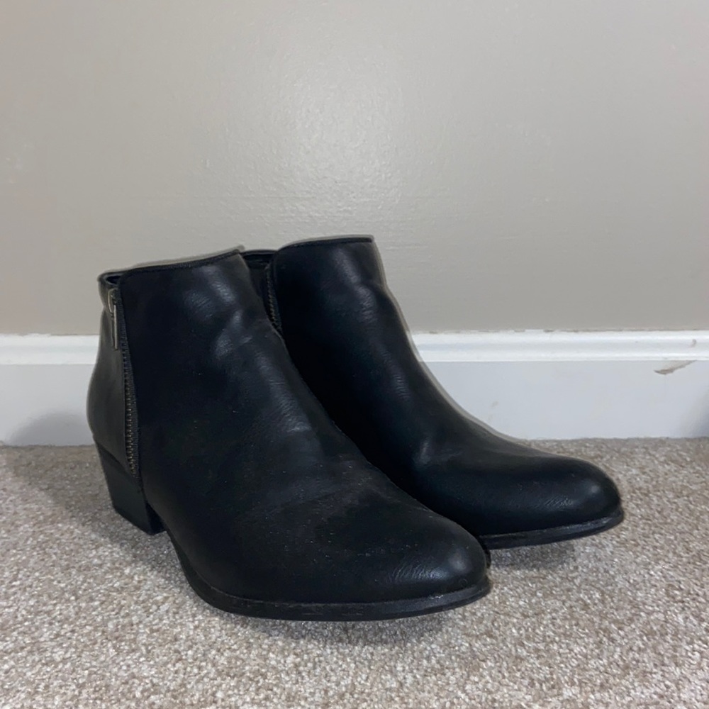Woman’s shoes